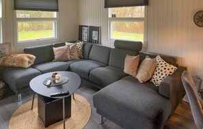 TV, fireplace - 2 bedroom nice home in Hemmet (Hemmet)