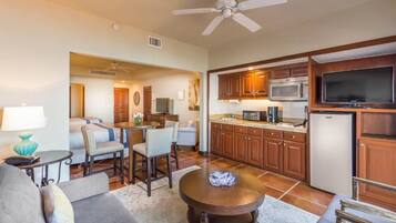 Studio, 2 queensize-senger, balkong | Oppholdsområde