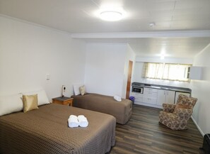 Estudio estándar, vista al jardín | Wifi gratis, ropa de cama y acceso para silla de ruedas 