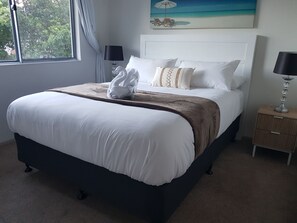 Room - Jacaranda House - Bushland Escape (Caboolture South)