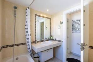 Towels - Horizon Living Marbella (Marbella)