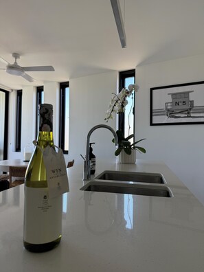 Interior - Modern coastal stay in the heart of Scarborough (Scarborough)