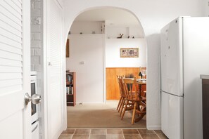 Dining - Hosts on the Coast Dundas Delight (Whitianga)