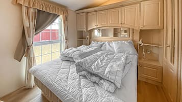 2 bedrooms