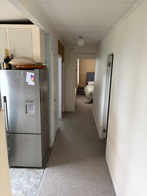 2 bedrooms, free WiFi - Hosts on the Coast Ocean Corner (Whangamata)