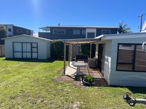 Terrace/patio - Hosts on the Coast Ocean Corner (Whangamata)