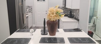 Perfect 3-bedroom building with AC in fabulous Sharon Hill