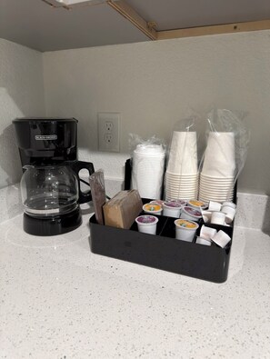 Kaffee und/oder Kaffeemaschine