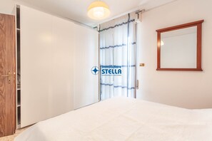 Room - Soni apartament *# °250 meters from the sea° (Lido di Jesolo)