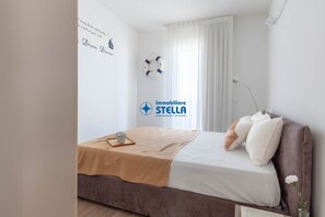 Room - < Baia Dorata C205 > Village [ Pool / Parking ] (Jesolo)
