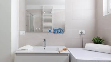 Dusche, Bidet