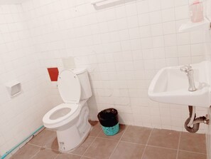 Kamar Double | Kamar mandi