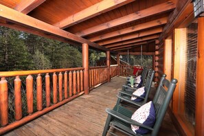 Room - Amazing Grace - Two Bedroom Cabin (Sevierville)