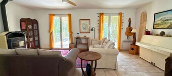 Villa for 8 guests with private pool, in the heart of Domaine de Valcros – La Londe-les-Maures