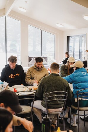 Dining - Lakes Edge Lodge (Lake Tekapo)