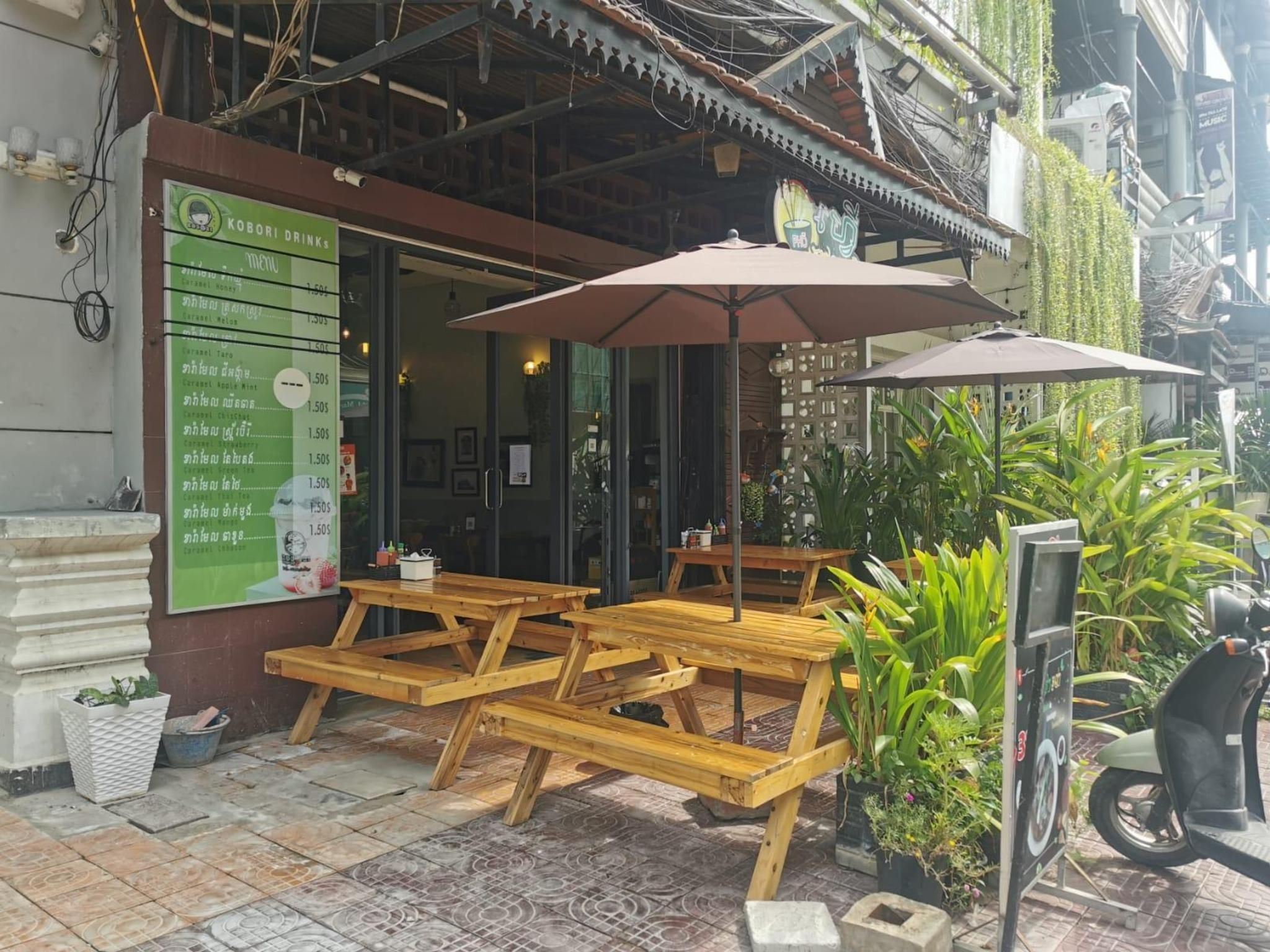 屋外ダイニングエリア