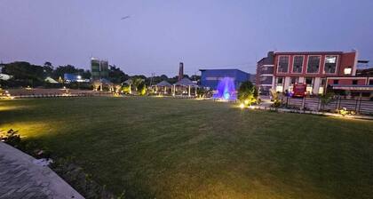 BALAJI HOTEL AND RESTAURANT