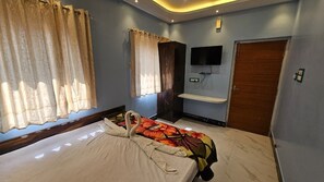 Room - BALAJI HOTEL AND RESTAURANT (Naupala)