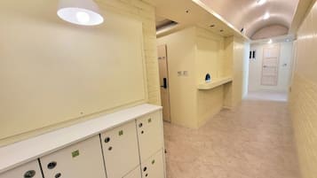 Deluxe Twin Room | Interior