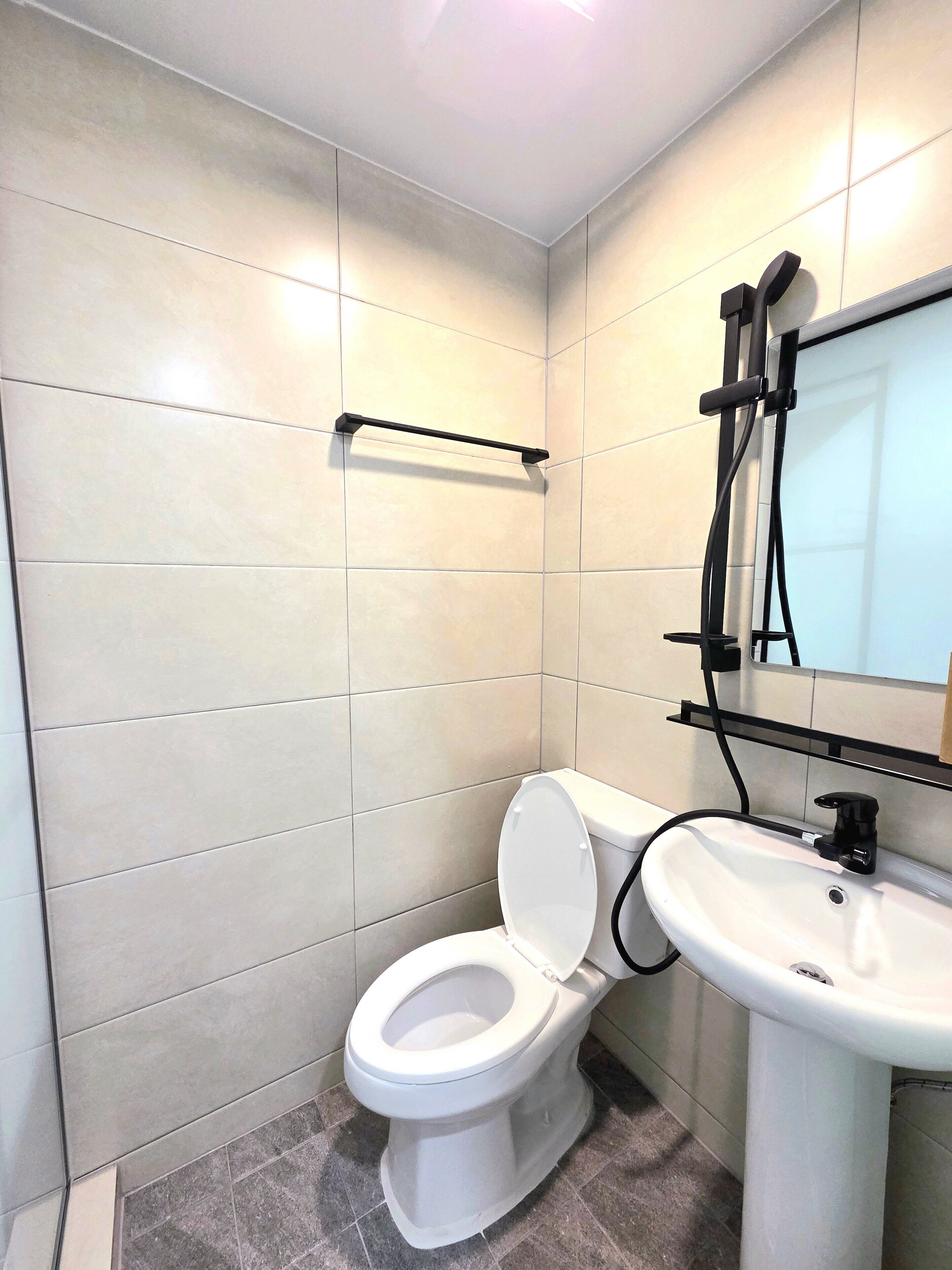 Shower, free toiletries, hair dryer, slippers