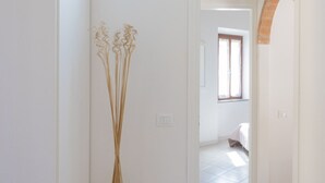 Unclassified image, 2 of 12, button - Comfortable double bedroom apartment just 50 meters from the sea! (Marina di Campo)