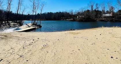 The Sandpearl - modern dune home,hot tub, fire pit, barbeque, beaches, wineries