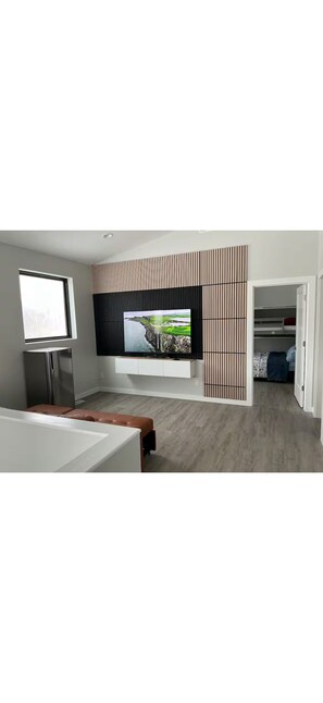 6 habitaciones, tabla de planchar con plancha y wifi gratis 