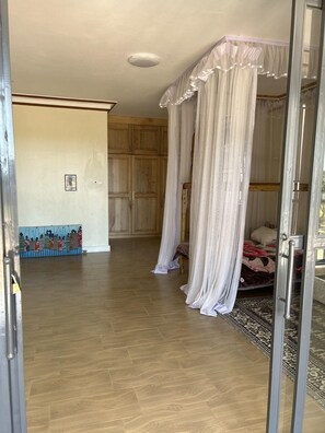 Room - Ridgeway Victoria (Entebbe)