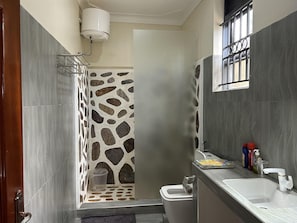 Room - Ridgeway Victoria (Entebbe)