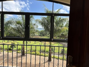 Room - Ridgeway Victoria (Entebbe)