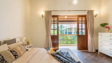 Deluxe Villa, Balcony, Garden View