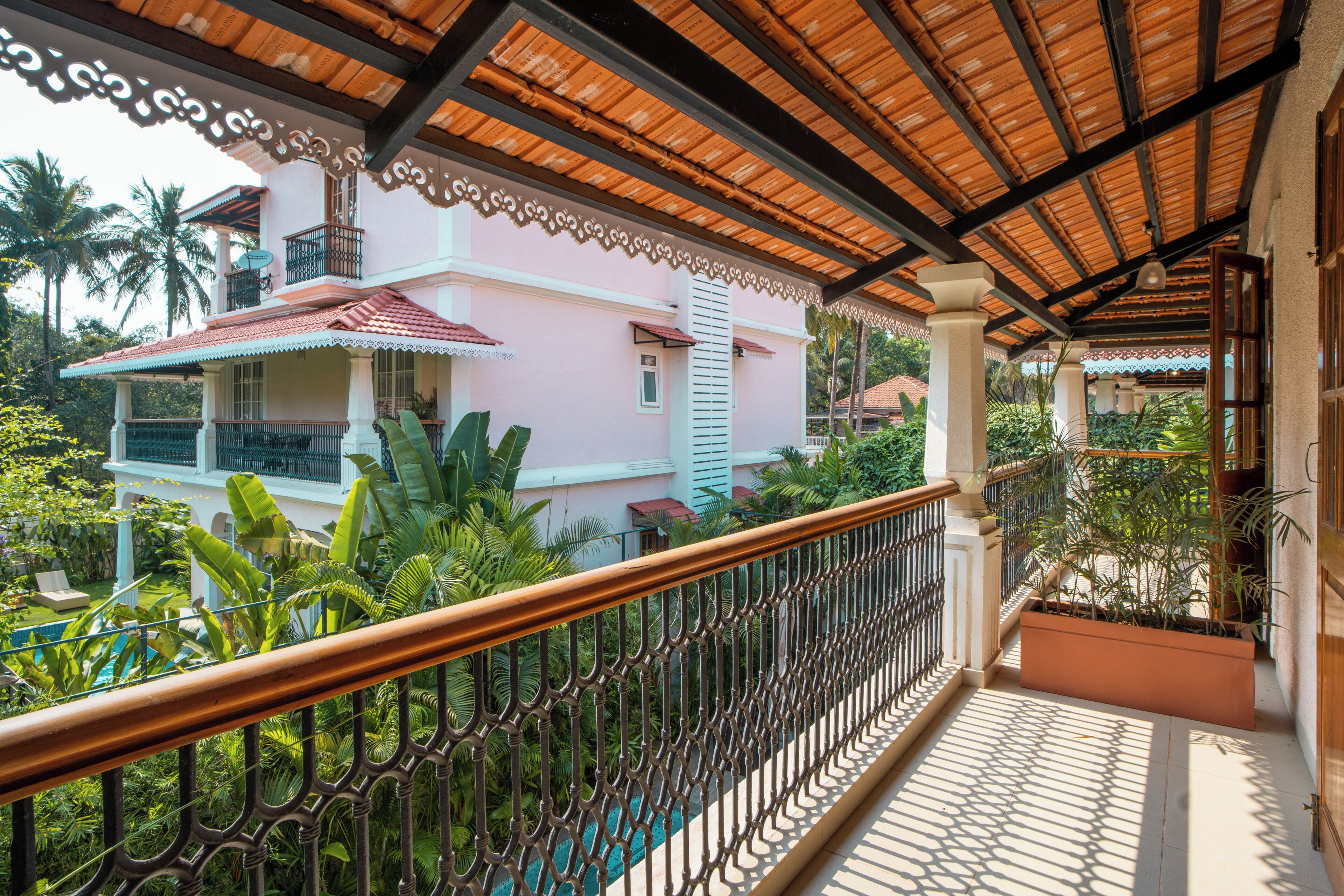 Deluxe-Villa, Balkon, Gartenblick | Unterkunftsgelände