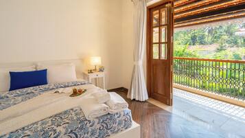 Deluxe villa, balkon, uitzicht op tuin