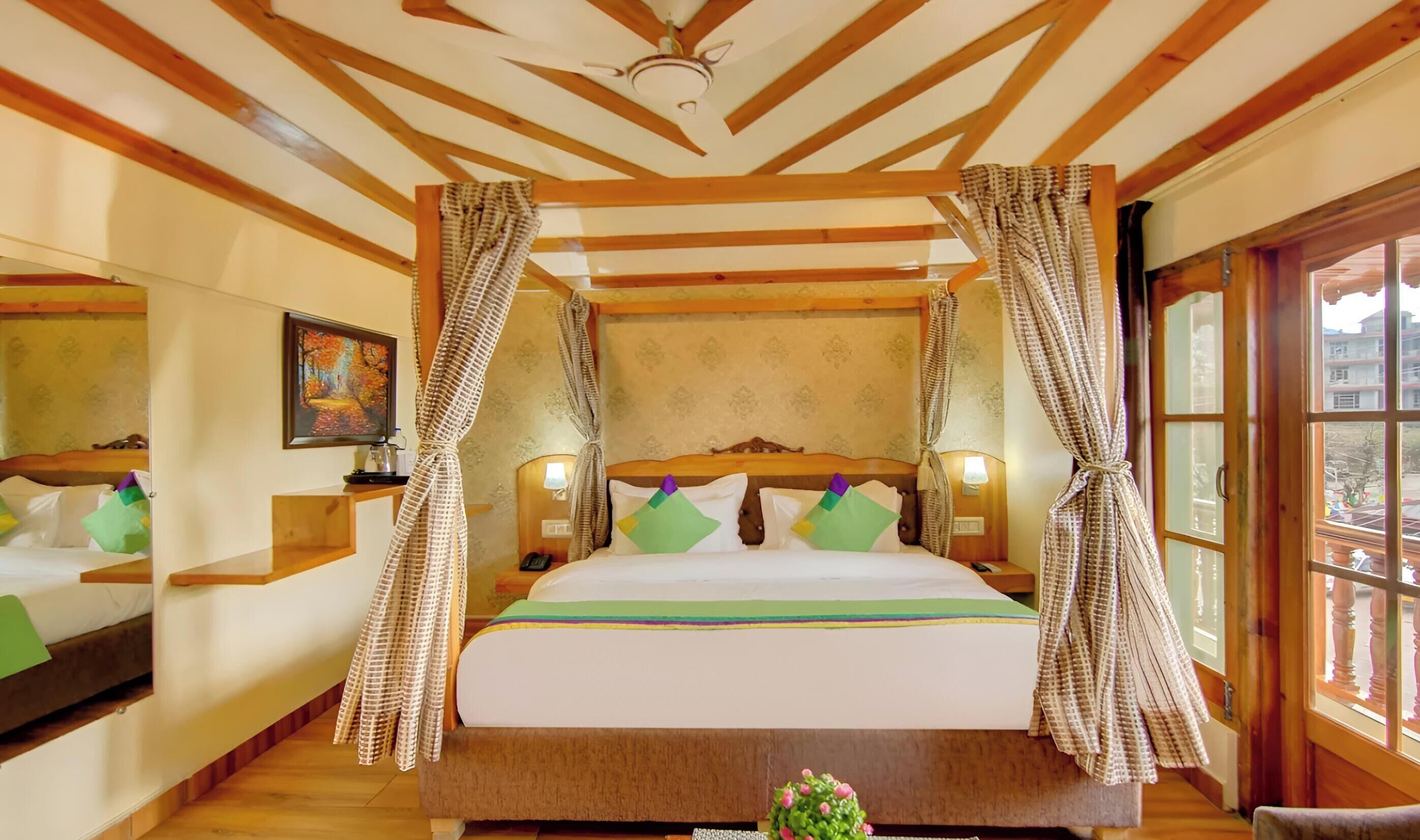 Deluxe dubbelrum - balkong - utsikt mot staden