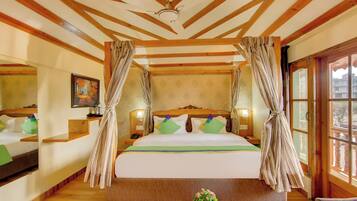 Deluxe Double Room, Balcony, City View