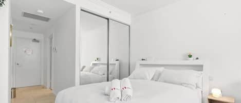 1 chambre, bureau, fer et planche Ă repasser, accĂšs Ă Internet