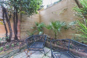 Terrace/patio - Bright Islington One Bedroom Retreat (London)