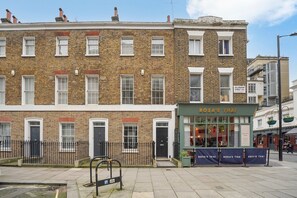 Exterior - Refined Pimlico Townhouse (London)