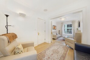 TV - Refined Pimlico Townhouse (London)