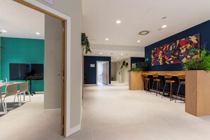 Lobby - Travelodge Bilbao Sestao (Sestao)