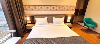 Antilia Inn