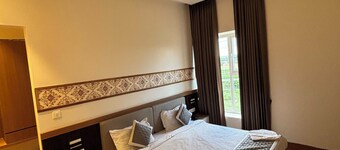 Antilia Inn