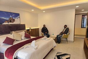 Room - Hotel Vishnu Sarovar (Badrinath)