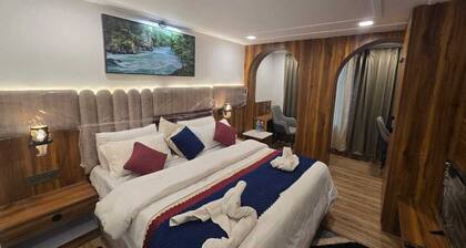 Hotel Vishnu Sarovar