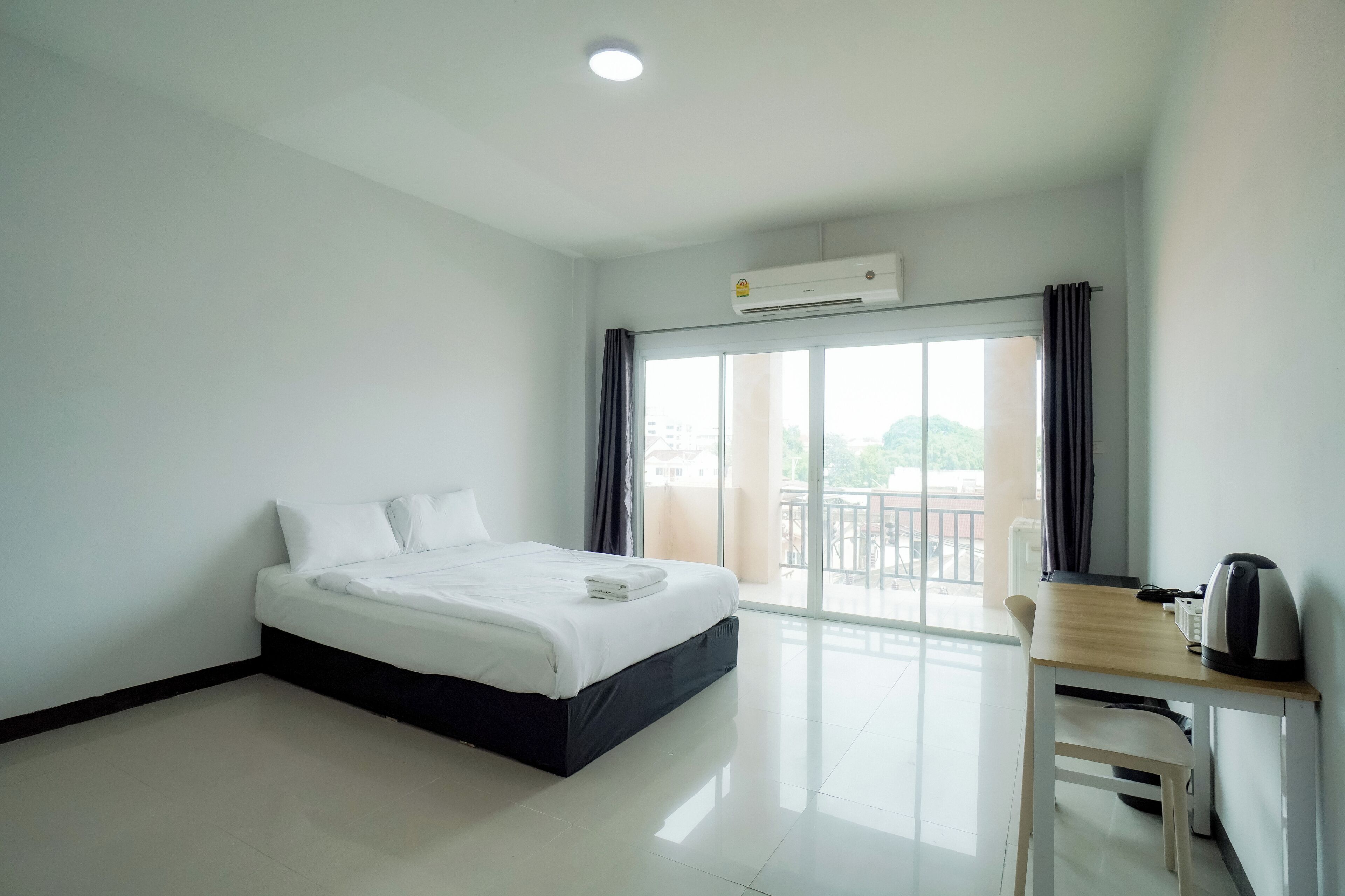 Studio, 1 Queen-Bett, Balkon