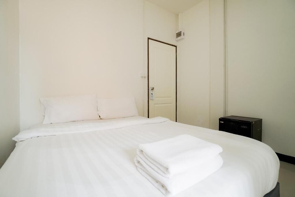 Basic-rum - 1 dubbelsäng - icke-rökare