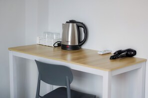 Comfort Double Room | Desk, free WiFi - NP Place Santitham (Chiang Mai)