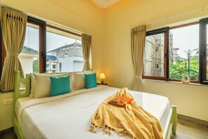 Deluxe Villa, Balcony, Garden View - ELIVAAS Azalea 3 BHK with Pvt Pool  (Shivoli)