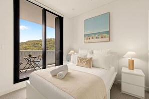 Room - 2BDR Luxury Apartment | Panoramic Views (Gosford)