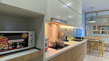 Tomannsrom – deluxe, byutsikt | Eget kjøkken